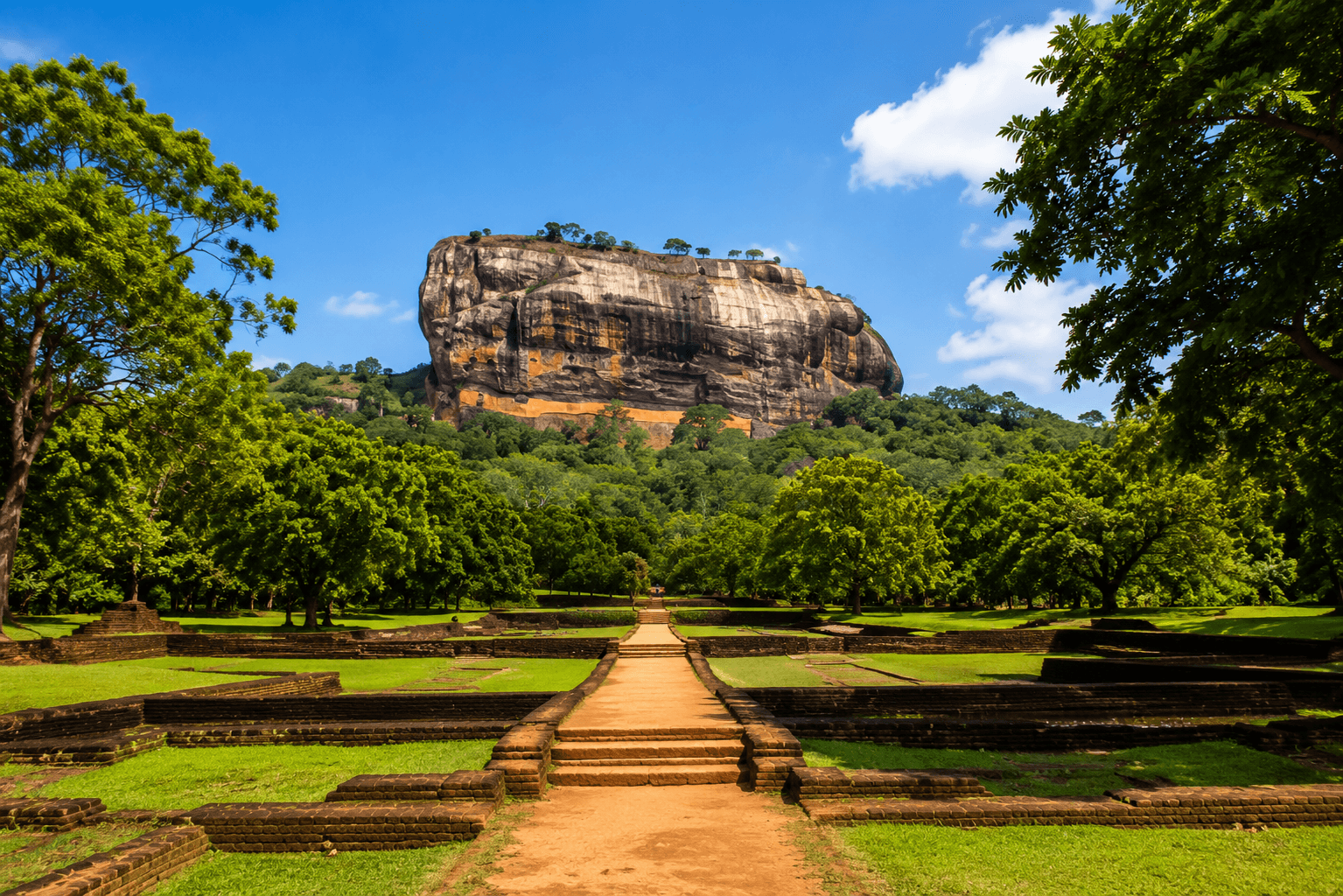yapahuwa-rock-fortress Gallery Image 1