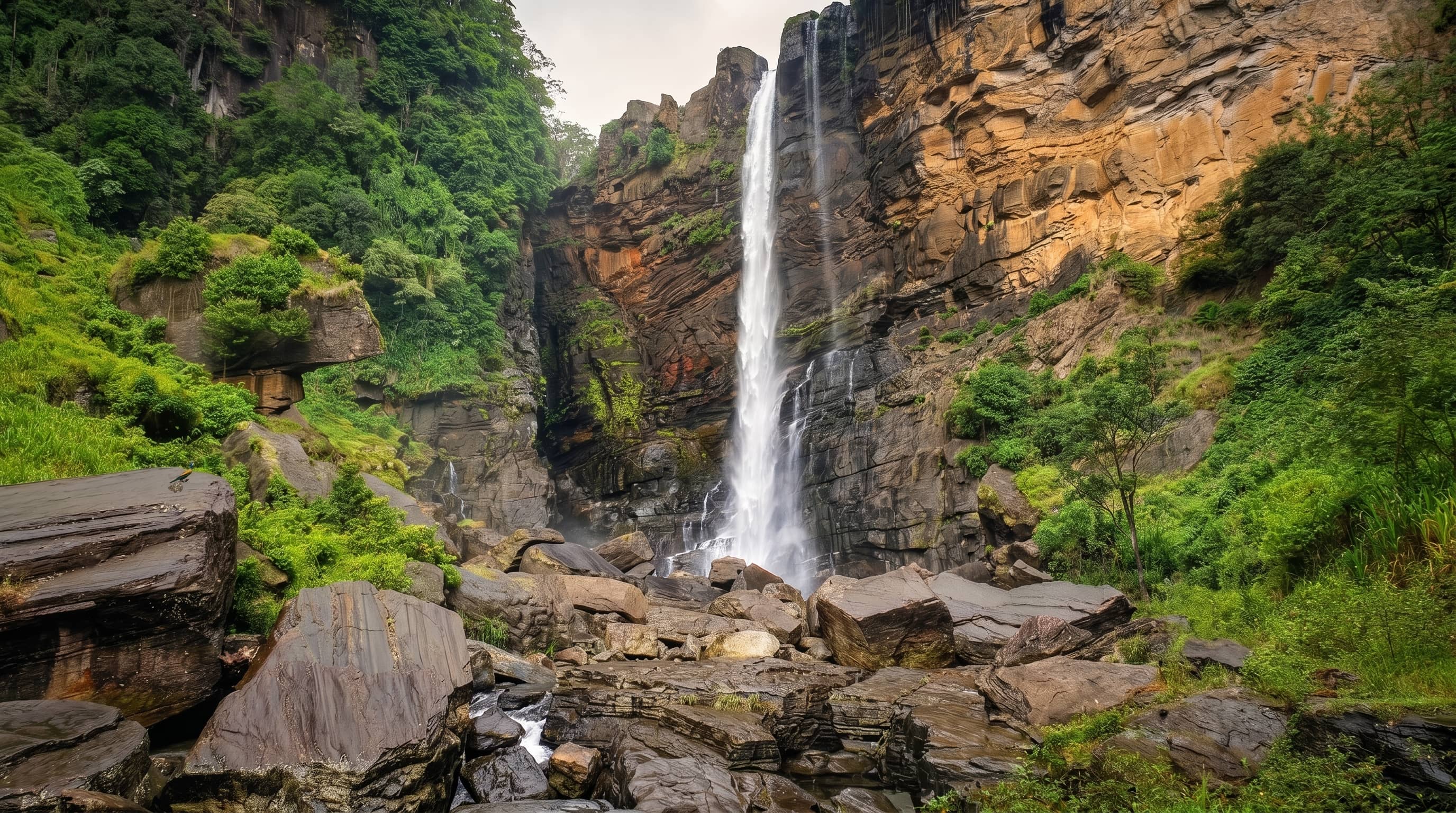 Laxapana Falls