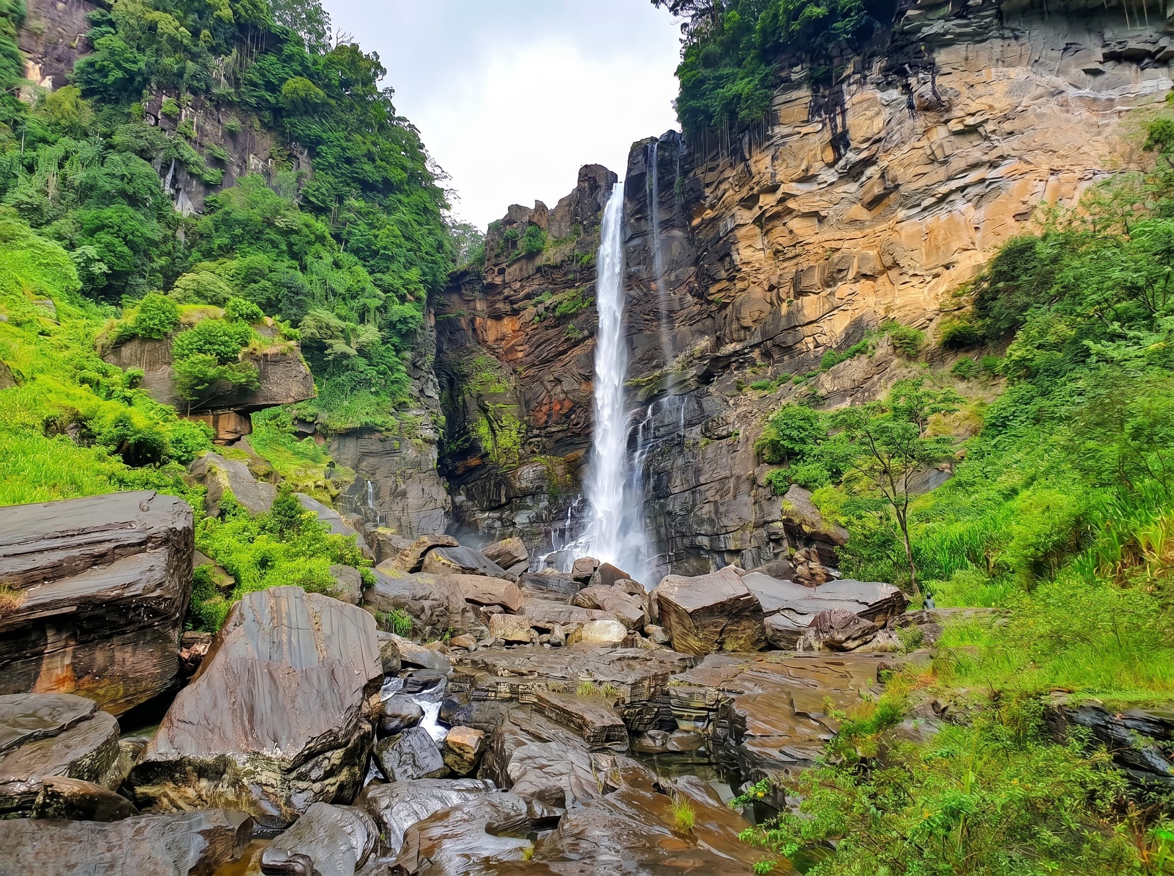 laxapana-falls Gallery Image 1